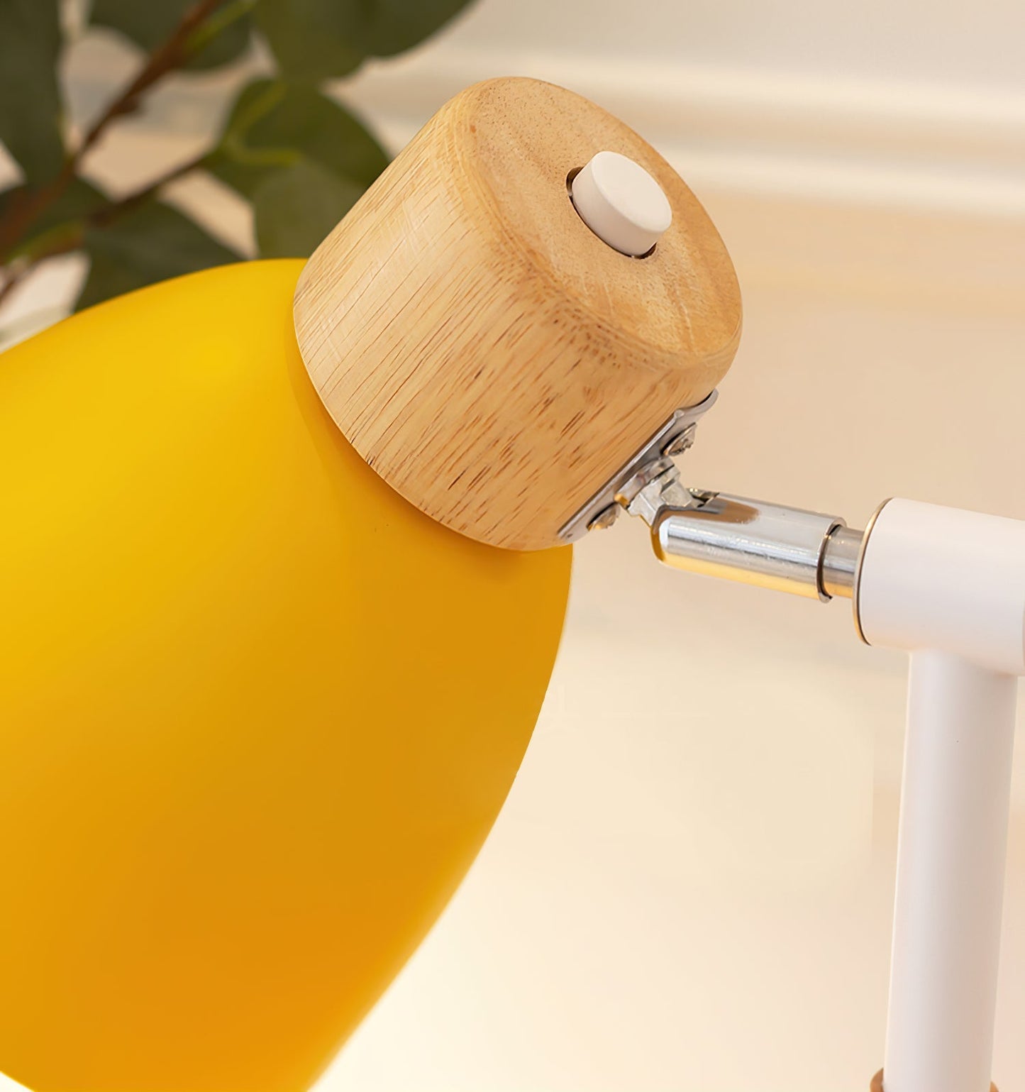 GentleHue - Trælampe med bløde, makron-inspirerede farver