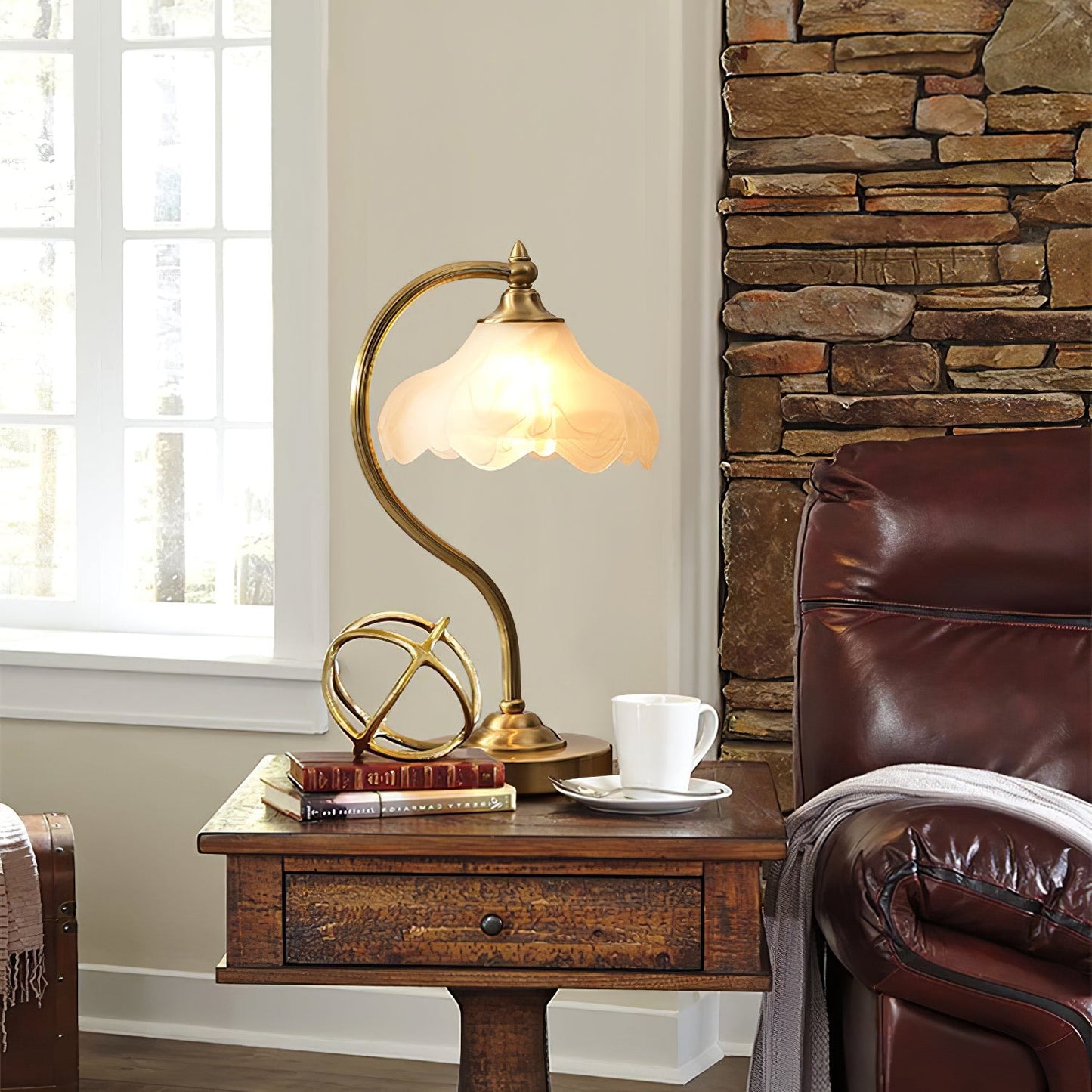 FloraLuxe - Lampe de table sophistiquée