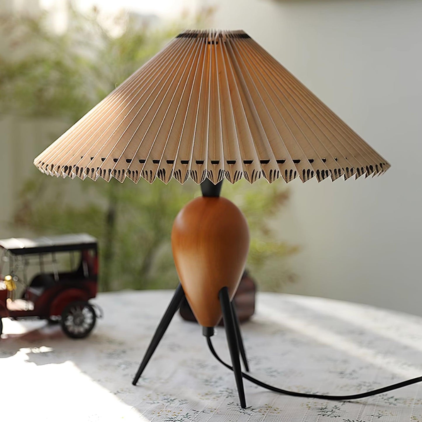 EcoBeam – Modern Tripod LED Lamp with Fabric Shade