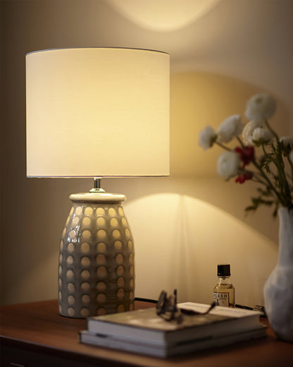 CeramLuxe – Classic Table Lamp with Artistic Touch