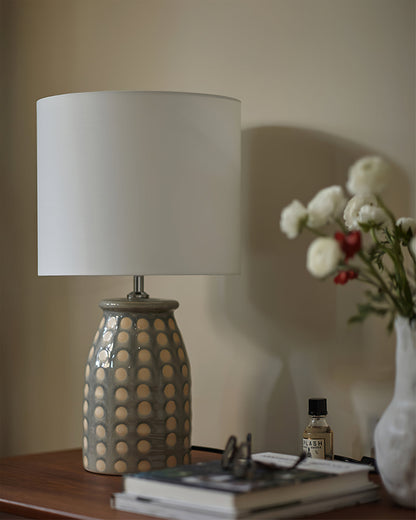 CeramLuxe – Classic Table Lamp with Artistic Touch
