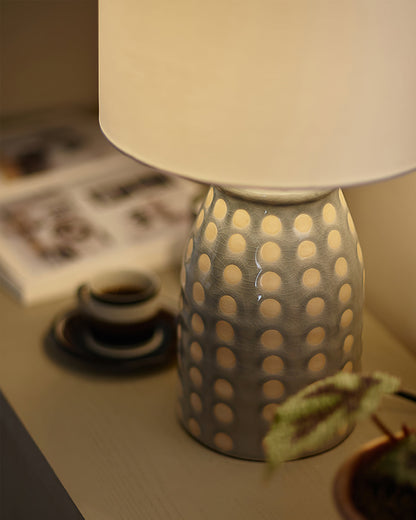 CeramLuxe – Classic Table Lamp with Artistic Touch