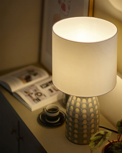 CeramLuxe – Classic Table Lamp with Artistic Touch