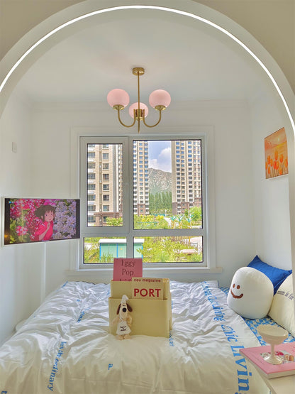 CloudBloom - Chic Marshmallow Light Fixture