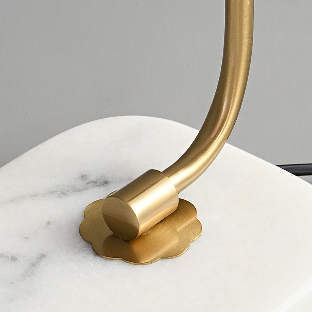 FluffyGlow - Sjov Bordlampe med Søde Skumfidus Vibes