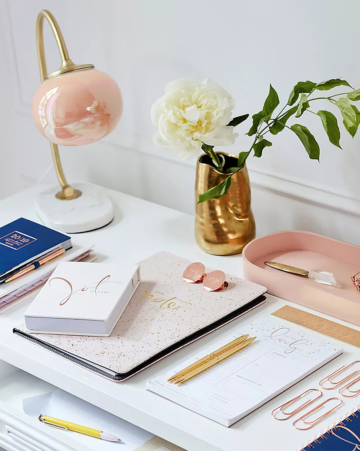 FluffyGlow - Sjov Bordlampe med Søde Skumfidus Vibes