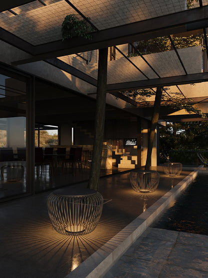 EcoGlow - Lampe de table élégante avec des fonctionnalités prêtes pour le jardin