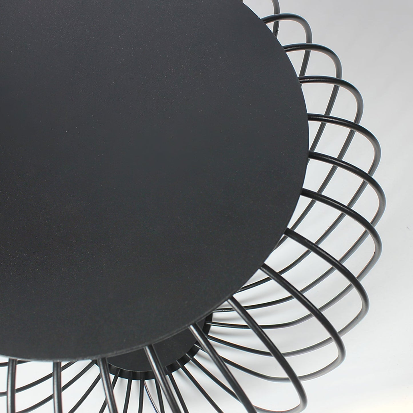 EcoGlow - Lampe de table élégante avec des fonctionnalités prêtes pour le jardin