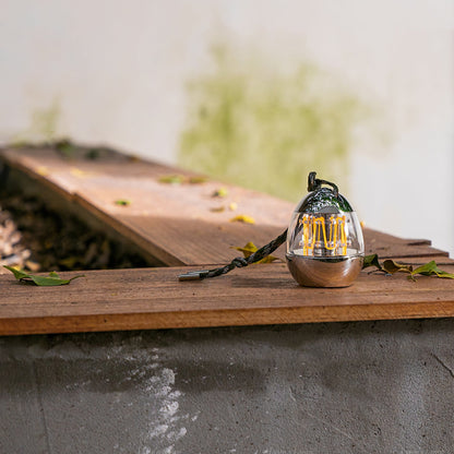 MiniEggLight - Elegant Skrivebordslampe