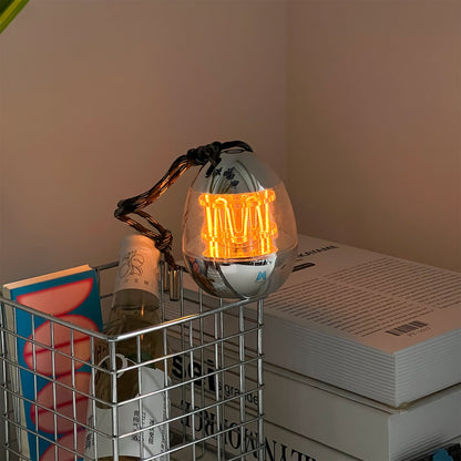 MiniEggLight - Elegant Skrivebordslampe