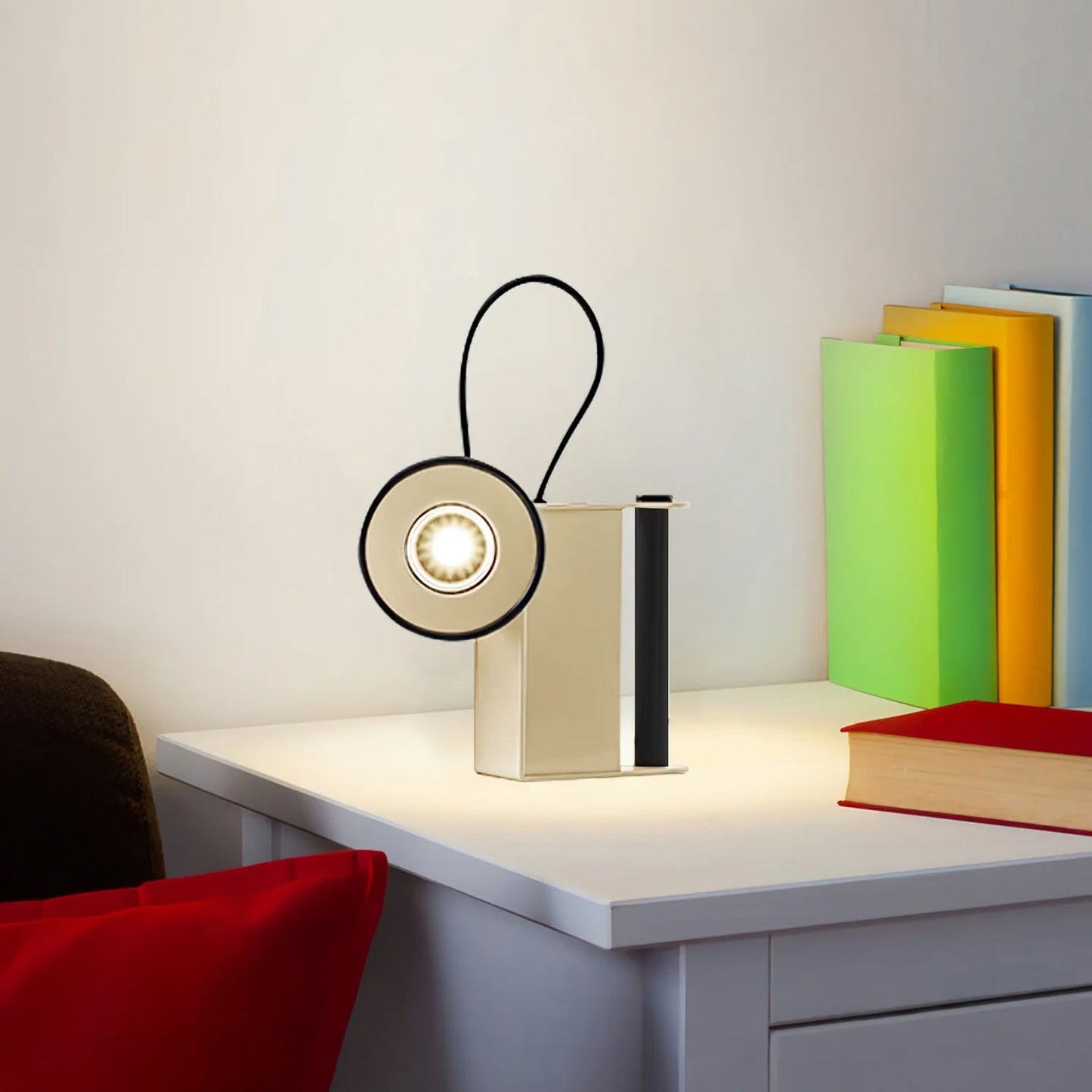 SmartBeam – Lampada da Tavolo LED Regolabile con Testa Magnetica