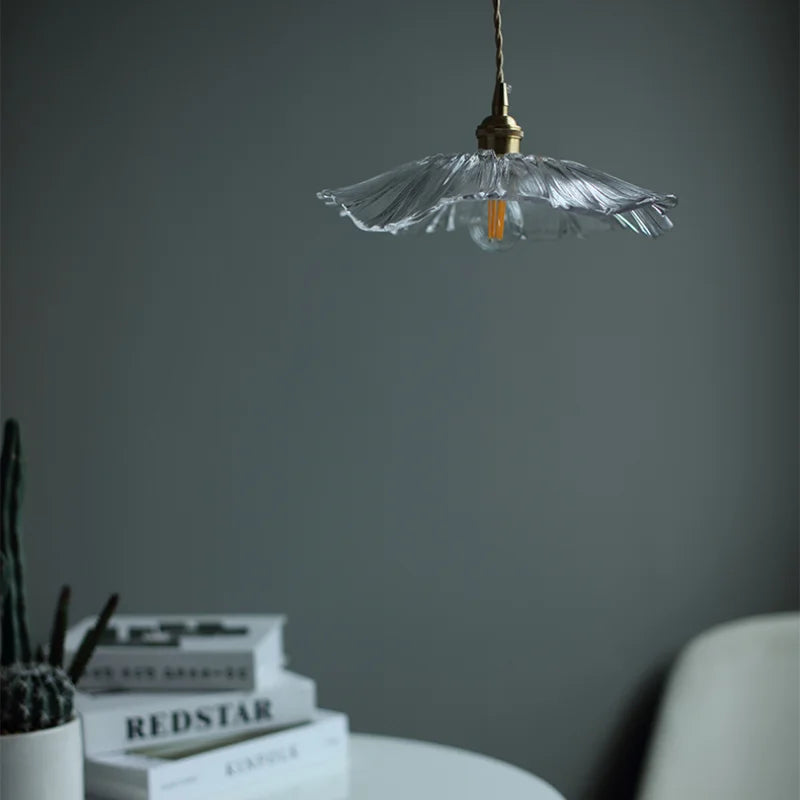 FloralRadiance – Chic Flower Pendant Lamp