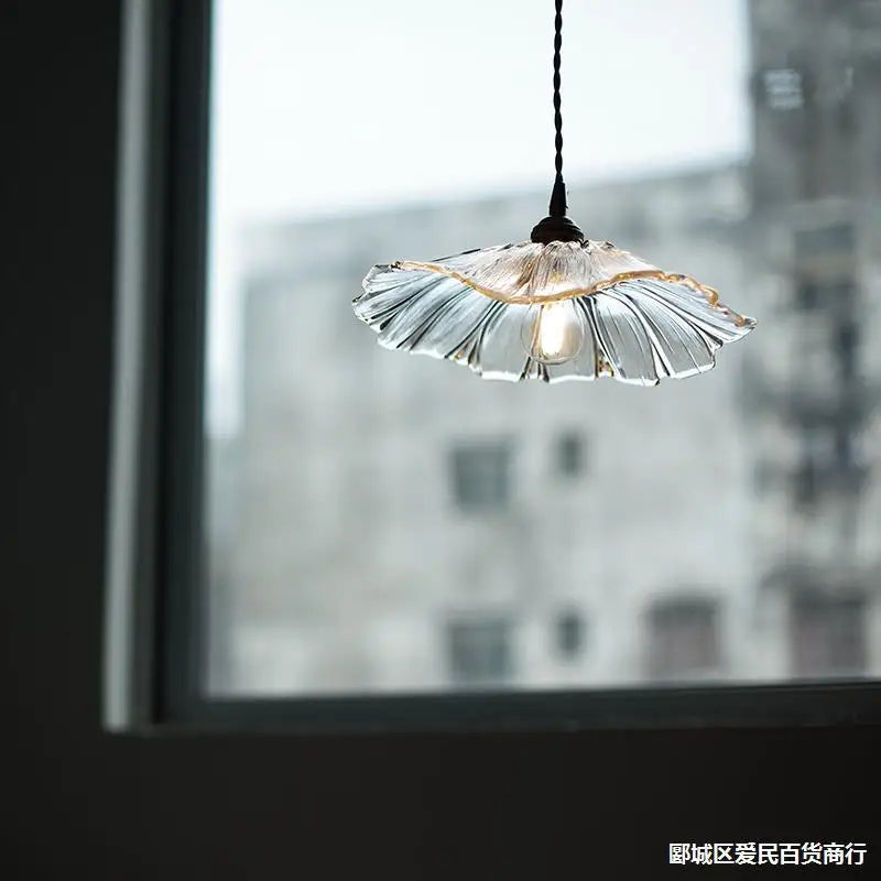 FloralRadiance – Chic Flower Pendant Lamp
