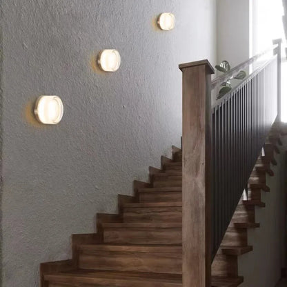 LumiSphere – Modern Circular Wall Lamp