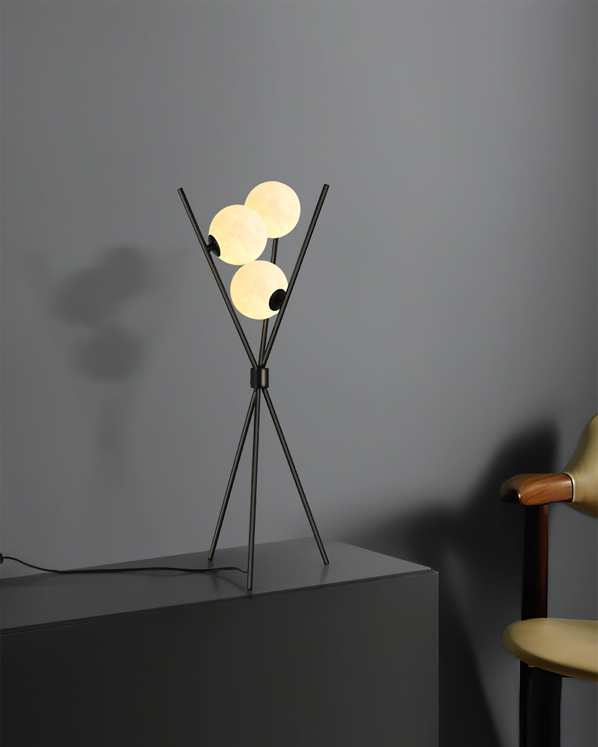 LunaLuxe - Stylish Table Lamp