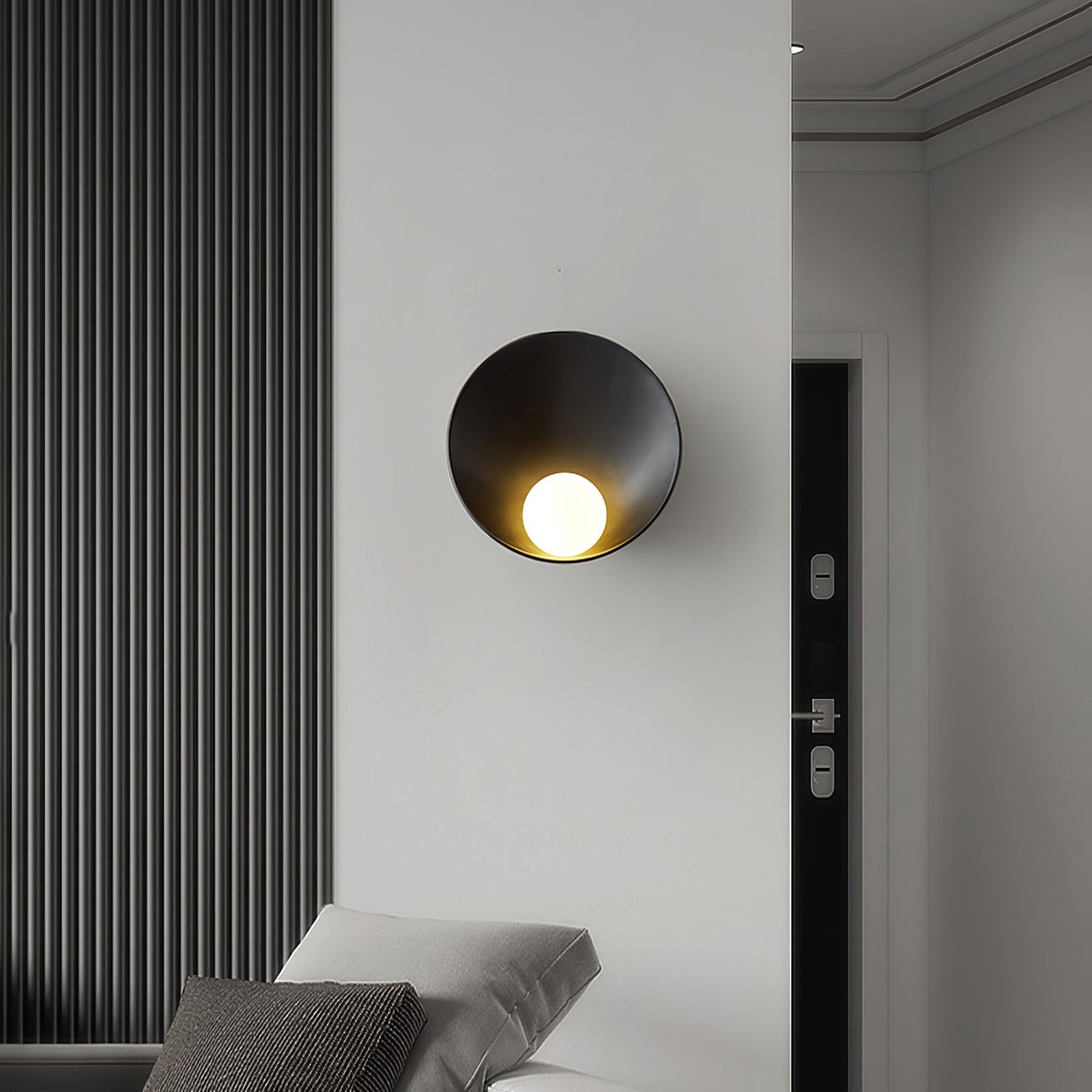 LuxeSphere – Round Nordic Wall Lamp for Contemporary Ambience