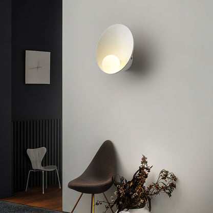 LuxeSphere – Round Nordic Wall Lamp for Contemporary Ambience
