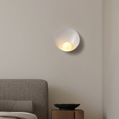 LuxeSphere – Round Nordic Wall Lamp for Contemporary Ambience