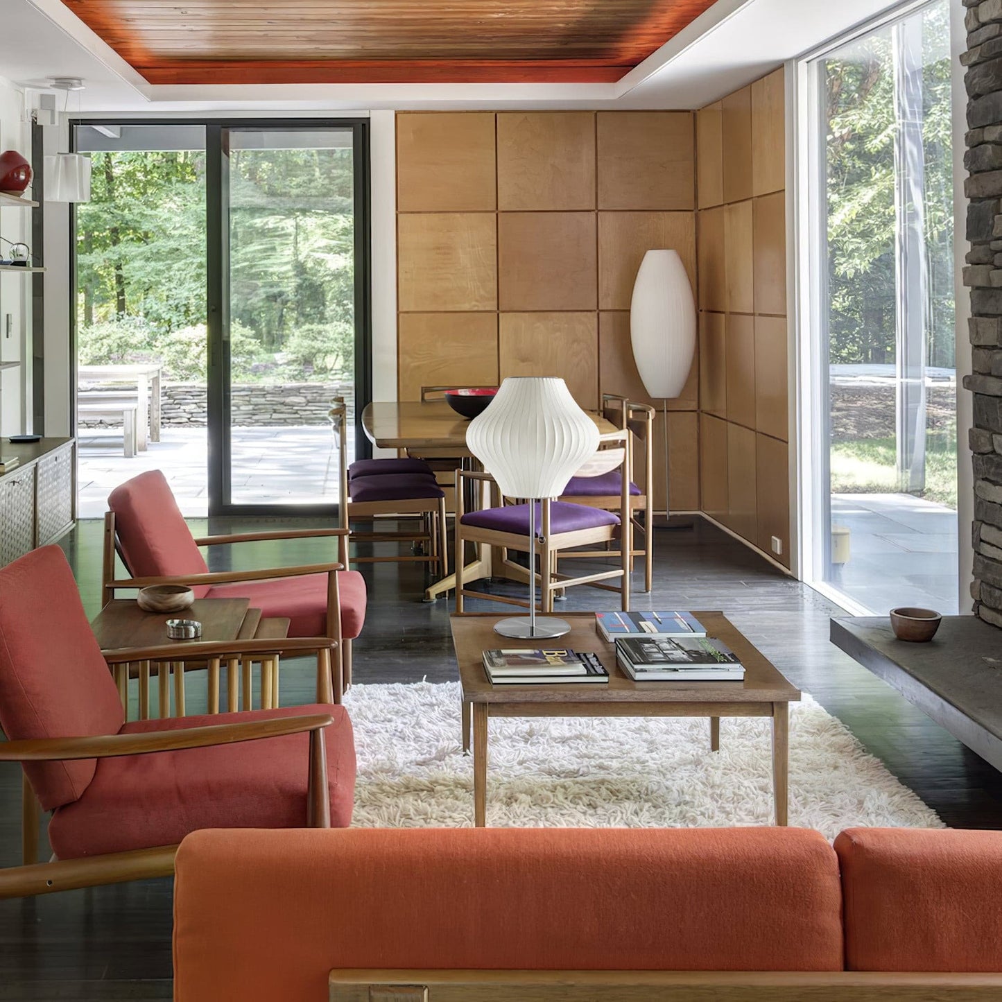 SteelAura – Lámpara de Mesa Elegante con Atractivo Moderno