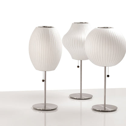 SteelAura – Lámpara de Mesa Elegante con Atractivo Moderno