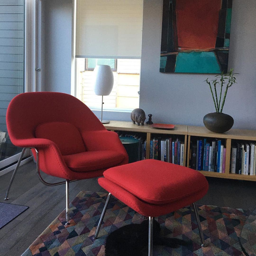 SteelAura – Lámpara de Mesa Elegante con Atractivo Moderno