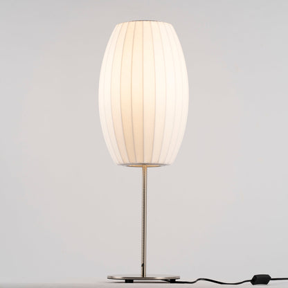 SteelAura – Lámpara de Mesa Elegante con Atractivo Moderno