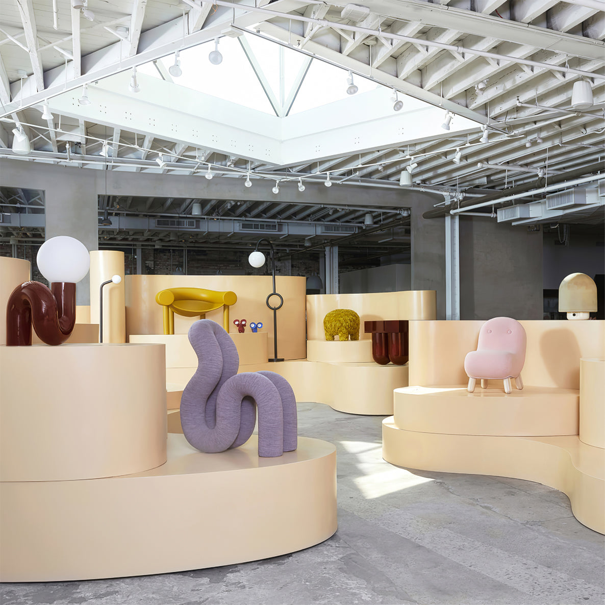 SpiralGlow – Elegant Resin and Glass Table Lamp