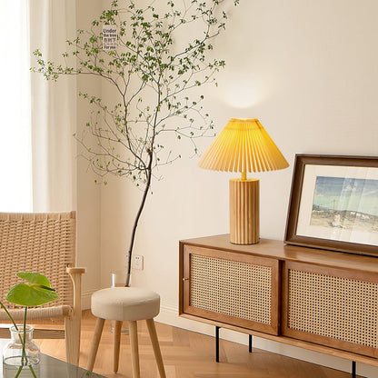 LumaNora - Lampe de Table Élégante