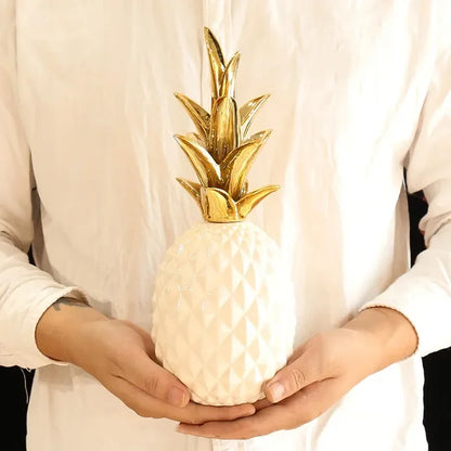 GoldenPine - Pineapple Home Décor