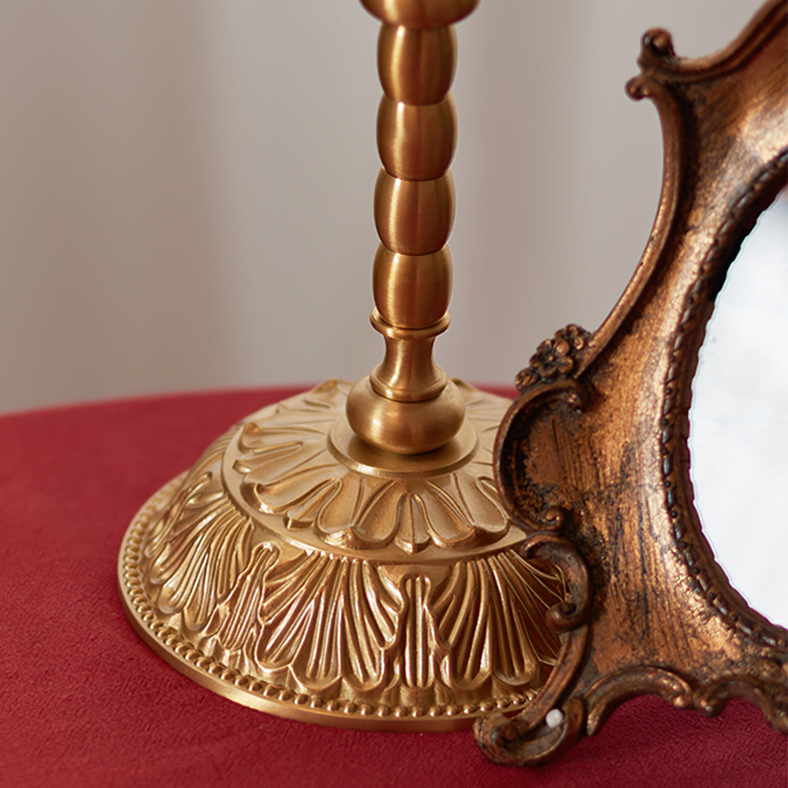 BrassAura – Vintage Floral Table Lamp