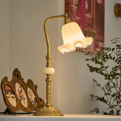 BrassAura – Vintage Floral Table Lamp