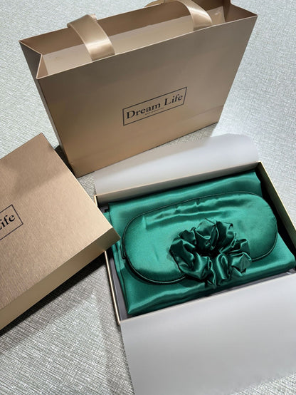 PureSilk - 4-Piece Skin-Friendly Silk Sleep Set (Hidden Zipper Pillowcase)