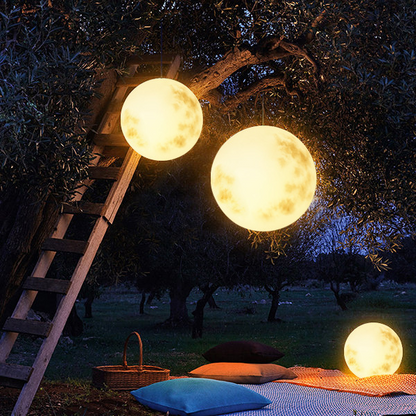 Moon-Shaped Outdoor Lamp - Weatherproof LED Garden Light Fixture for Enchanting Illumination-4