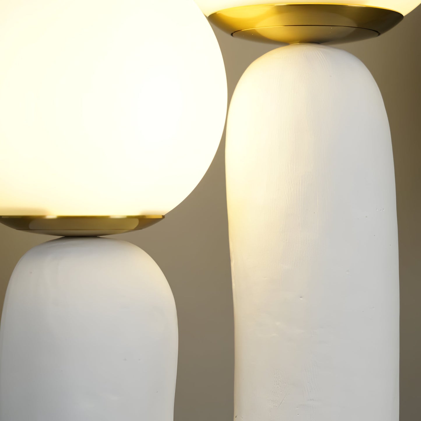 ClearLume – Sleek Glass and Resin Table Lamp