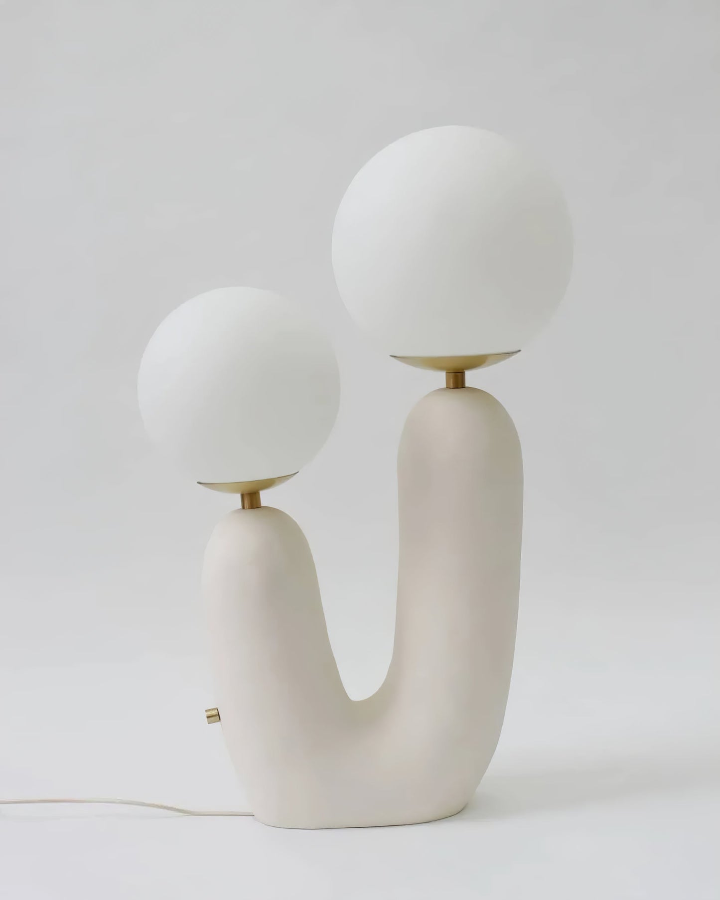 ClearLume – Sleek Glass and Resin Table Lamp