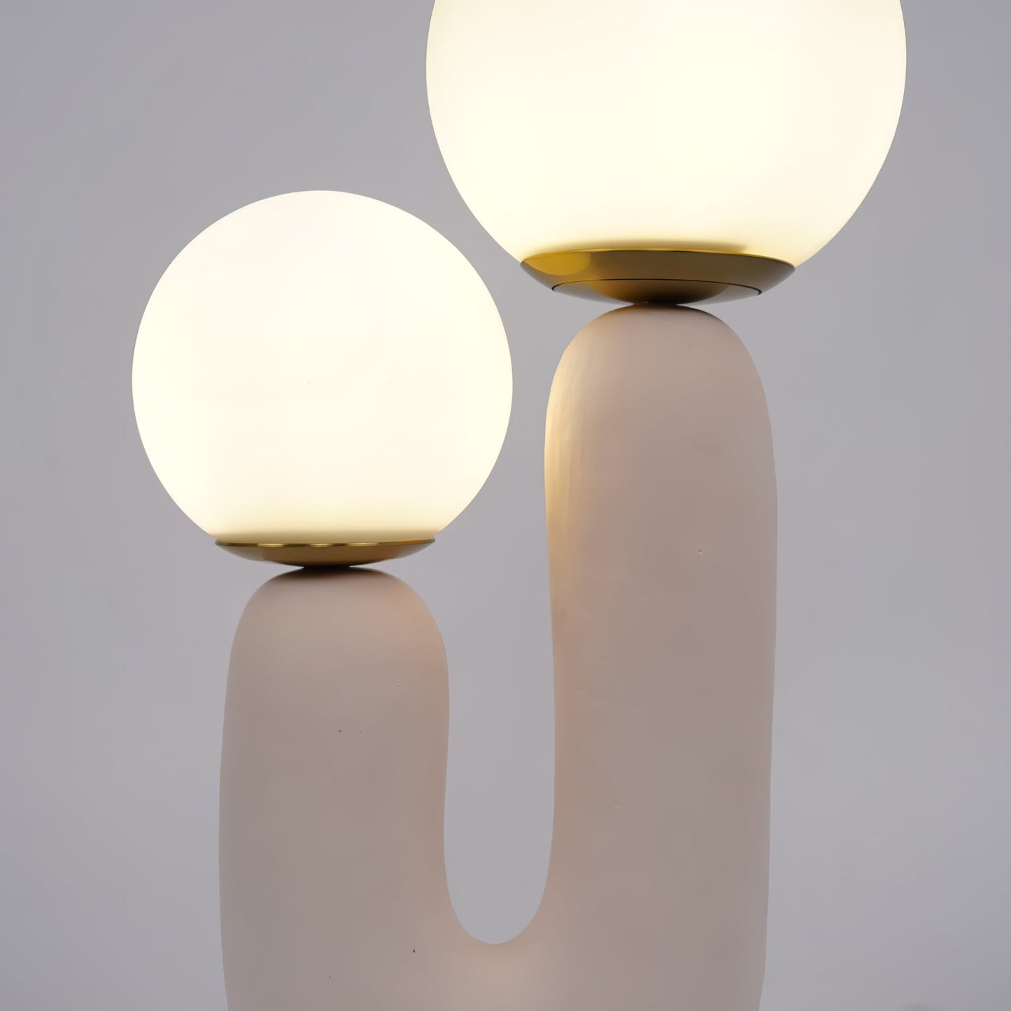 ClearLume – Sleek Glass and Resin Table Lamp