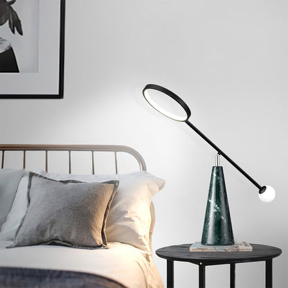 TriGlow – Geometric Table Lamp with Adjustable Swan Neck