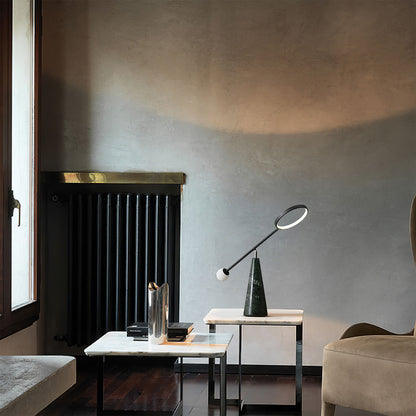 TriGlow – Geometric Table Lamp with Adjustable Swan Neck