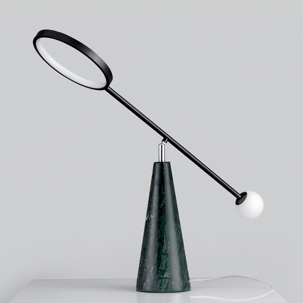 TriGlow – Geometric Table Lamp with Adjustable Swan Neck