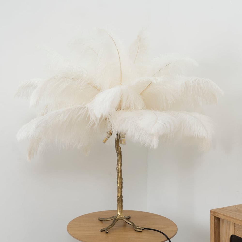 FeatherGlam – Luxuriöse Tischlampe