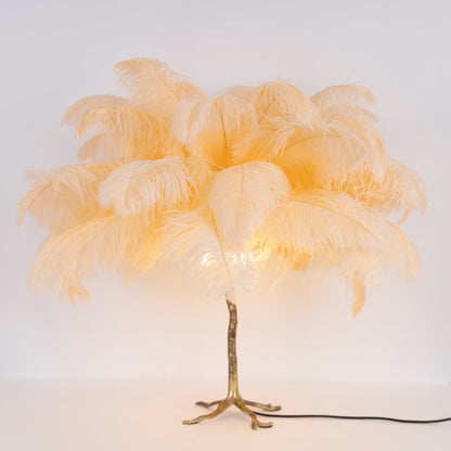 FeatherGlam – Luxuriöse Tischlampe