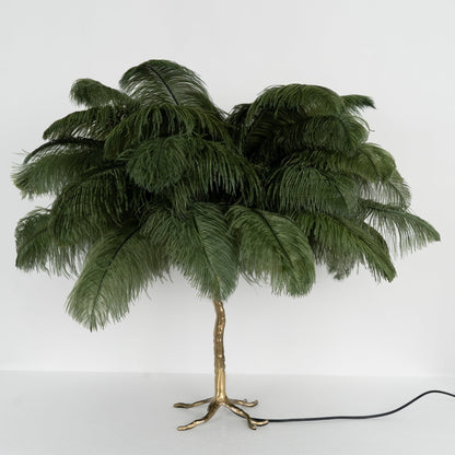 FeatherGlam – Luxuriöse Tischlampe