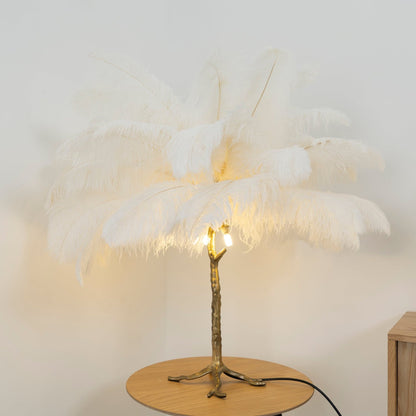 FeatherGlam – Luxuriöse Tischlampe