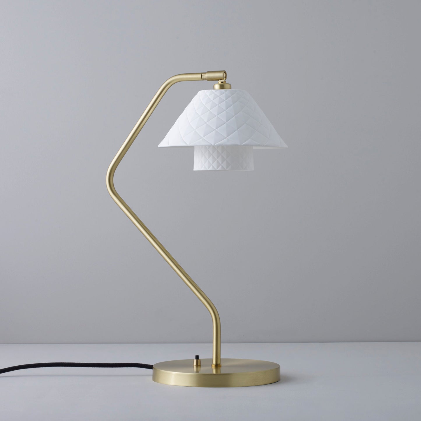 LuxeDual - Double Table Lamp with Refined Design and Soft Light Spread