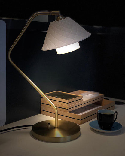 LuxeDual - Double Table Lamp with Refined Design and Soft Light Spread