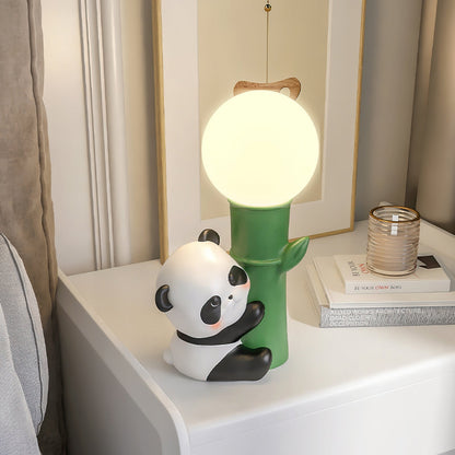 PandaBeam - Lámpara de Mesa con Detalles de Panda e Iluminación Cálida de Bambú