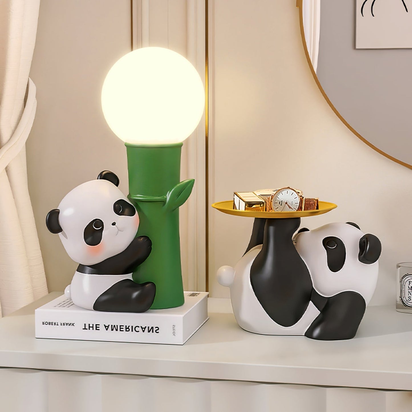 PandaBeam - Lámpara de Mesa con Detalles de Panda e Iluminación Cálida de Bambú