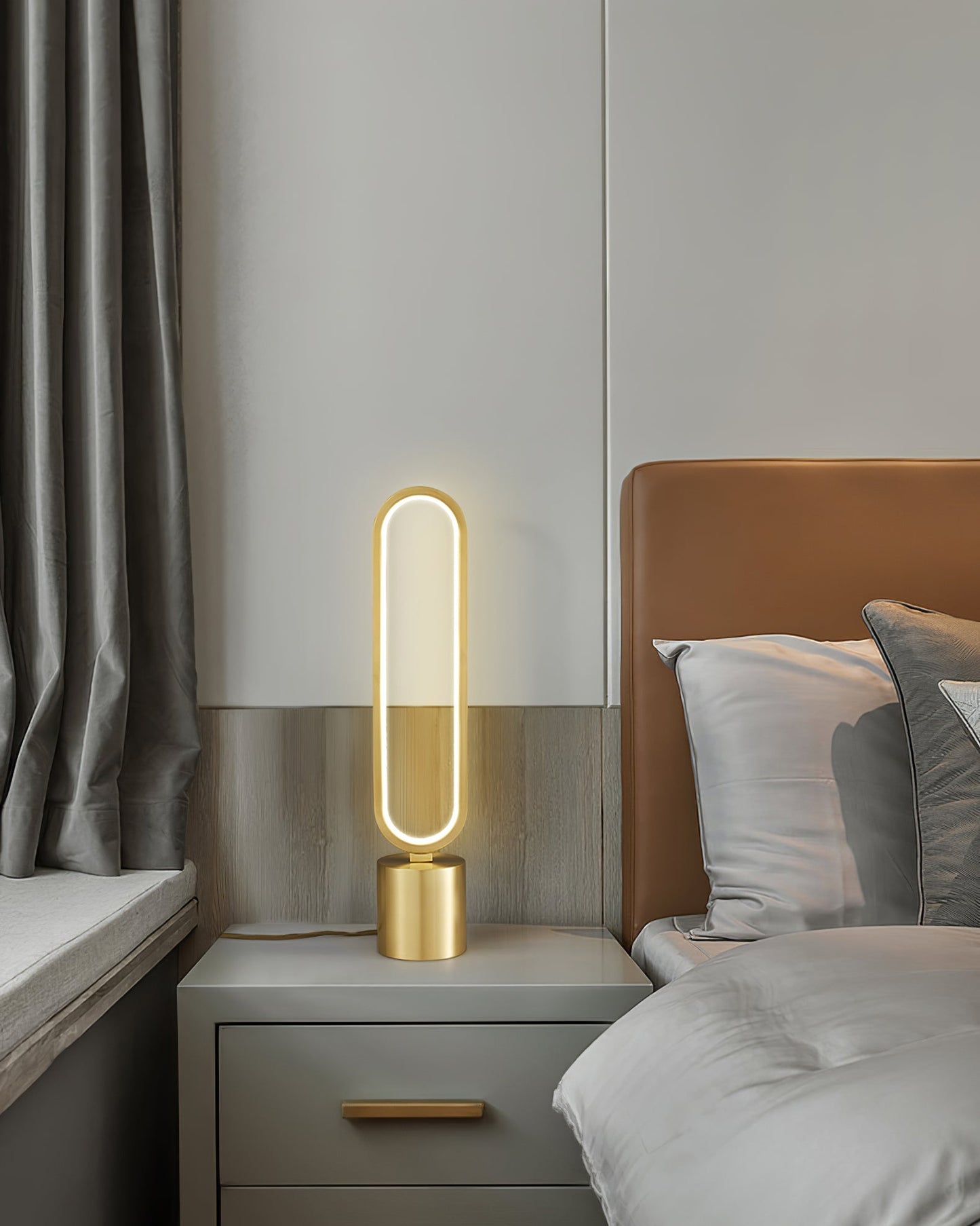 LuxeBeam - Table Lamp with Subtle Elegance and Warm, Soothing Light