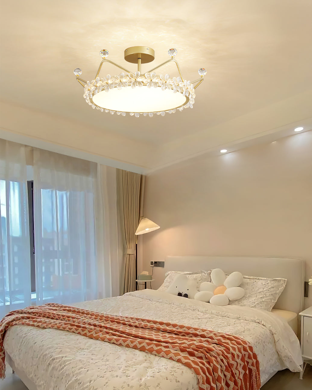 RegalLuxe - Lámpara de Techo con Estilo de Corona y Difusión de Luz Acogedora