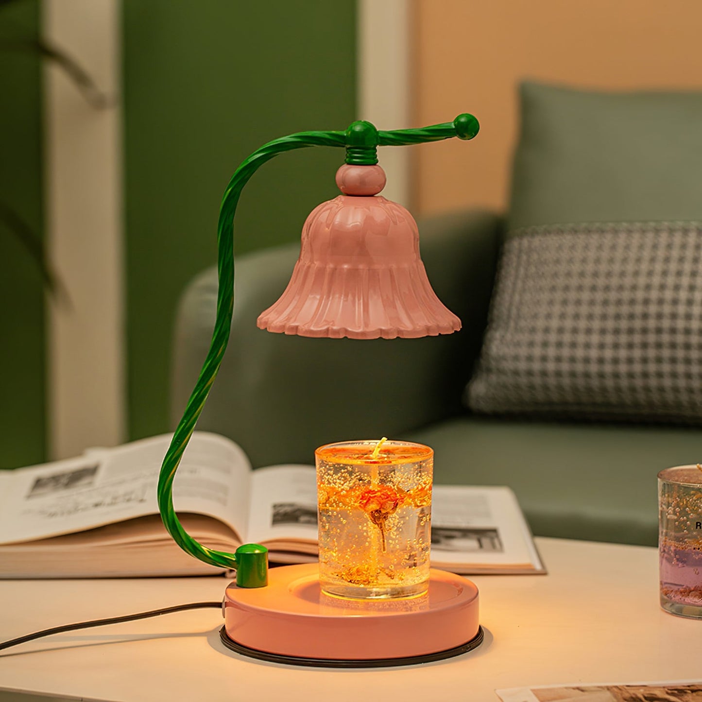 BloomAura – Charming Pink Glass Table Lamp